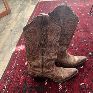 Corral boots